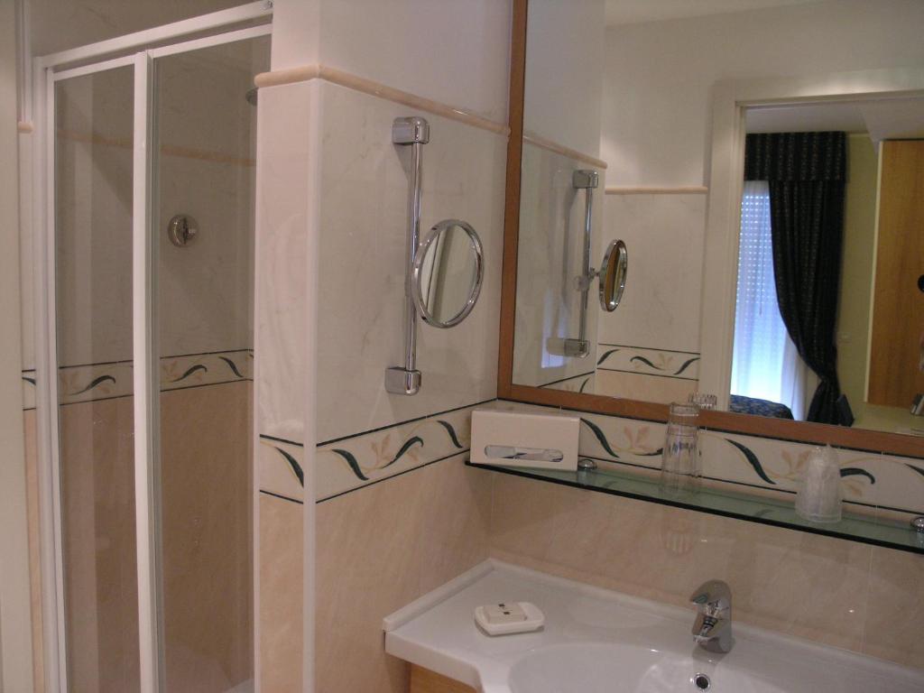 Aparthotel England Riccione Zimmer foto