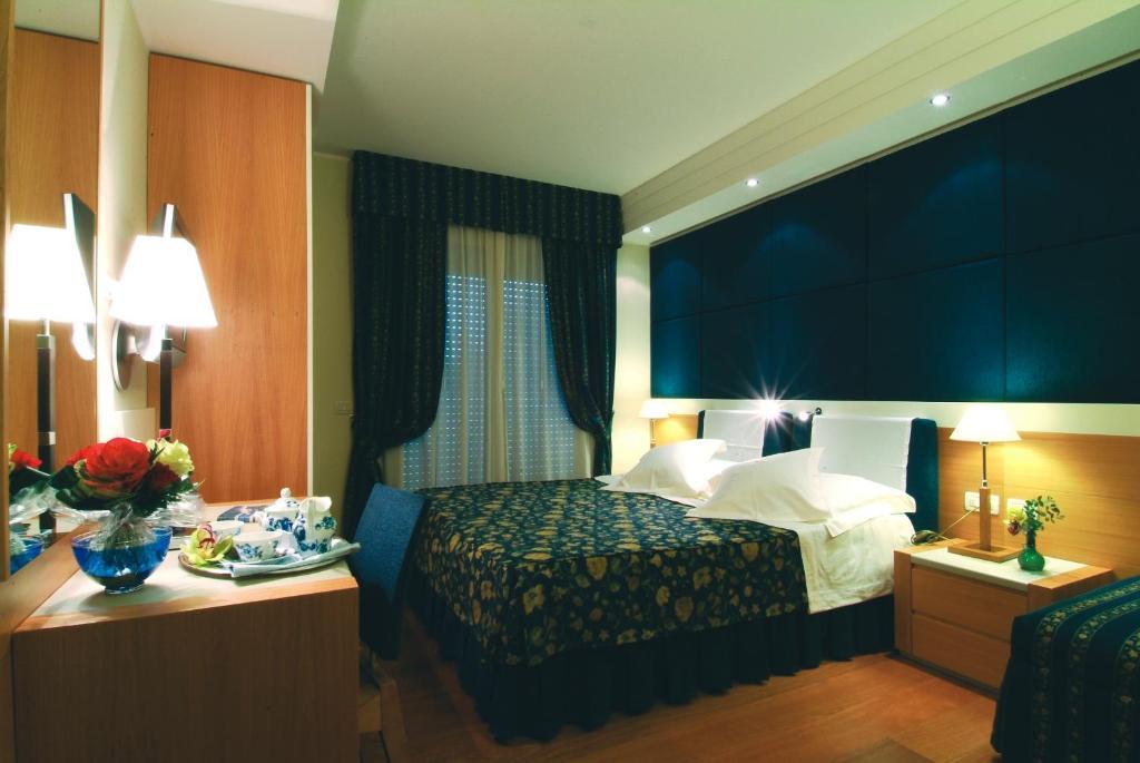 Aparthotel England Riccione Zimmer foto