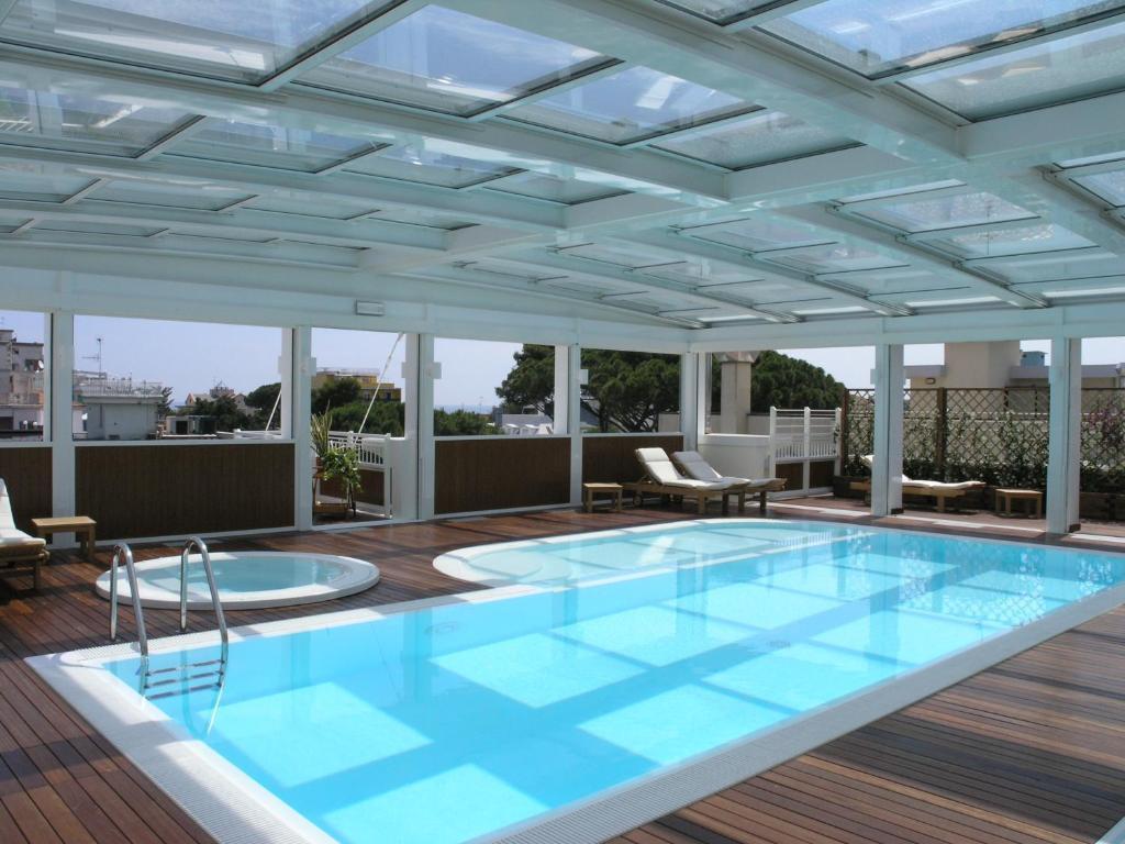 Aparthotel England Riccione Exterior foto