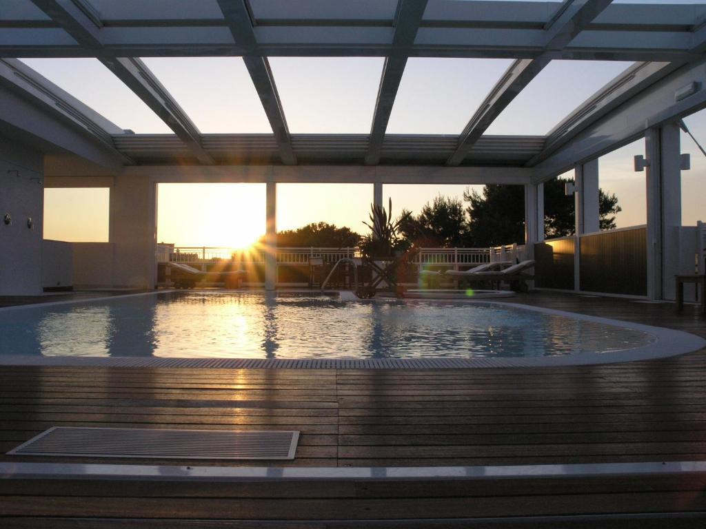 Aparthotel England Riccione Exterior foto