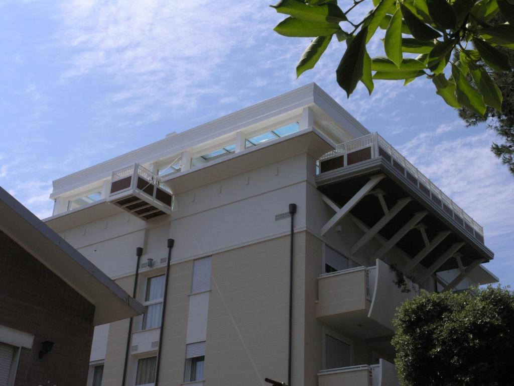 Aparthotel England Riccione Exterior foto