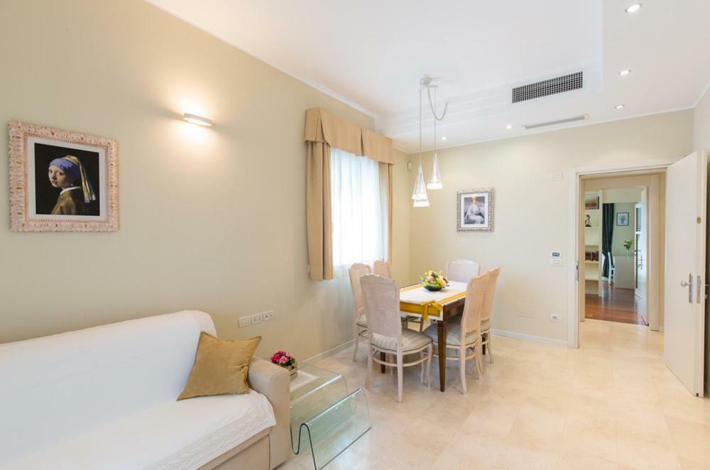Aparthotel England Riccione Exterior foto